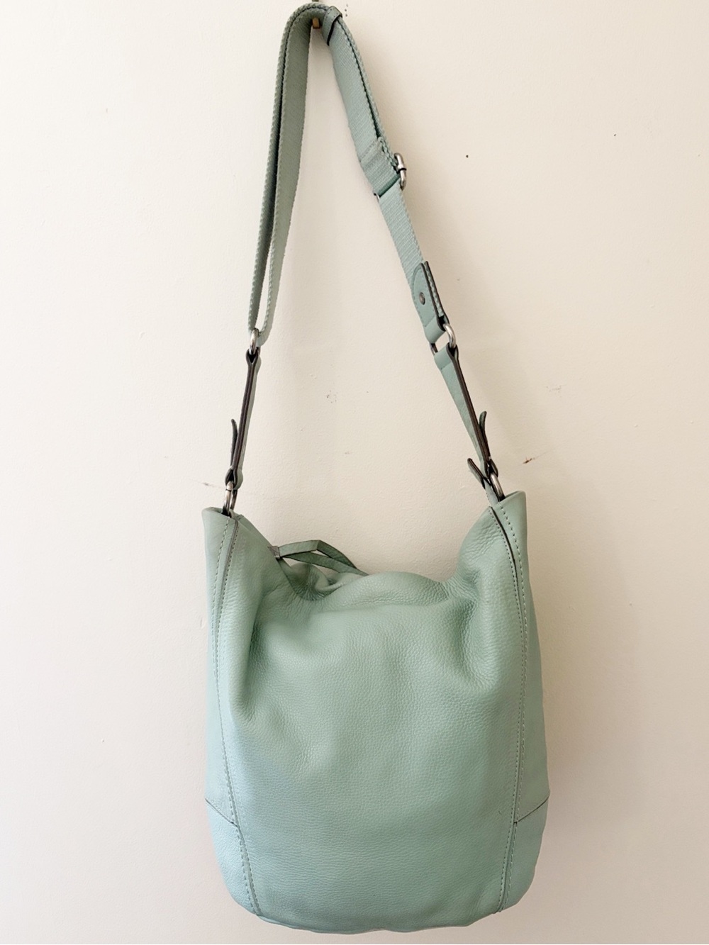 The Sak happy & free Green Leather Hobo Bag
